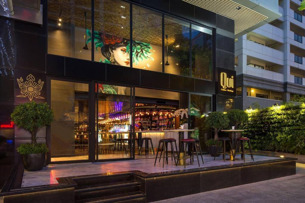 Bustling In The Center Of Japantown/7eleven/pub Apartment Ho Chi Minh City